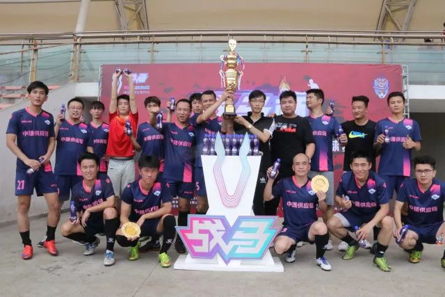 小卡缺阵哈登末节超神 快船力克独行侠追至2-2